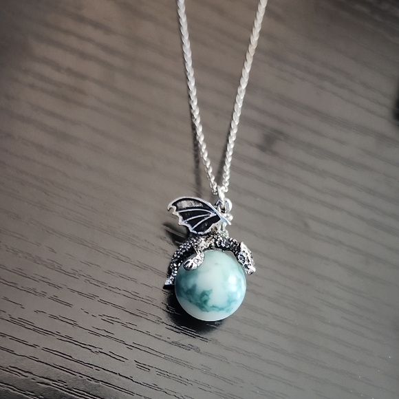 Hot Topic Jewelry - Silver Dragon Pendant Necklace with Blue Stone
